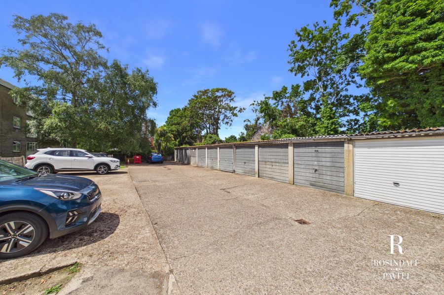 Images for Ross Road, York Court, SM6 EAID:434814747 BID:aff39acb-7ffa-433a-9c3e-047d5e64e2ac