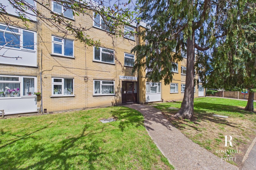 Images for Ross Road, York Court, SM6 EAID:434814747 BID:aff39acb-7ffa-433a-9c3e-047d5e64e2ac