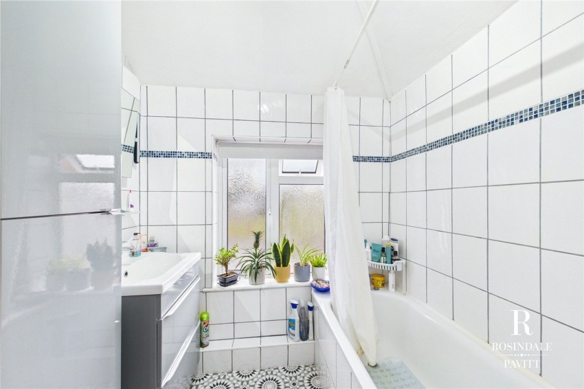 Images for Greenway, Wallington, SM6 EAID:434814747 BID:aff39acb-7ffa-433a-9c3e-047d5e64e2ac