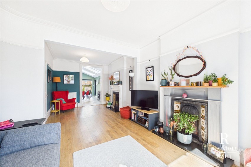 Images for Taylor Road, Wallington, SM6 EAID:434814747 BID:aff39acb-7ffa-433a-9c3e-047d5e64e2ac