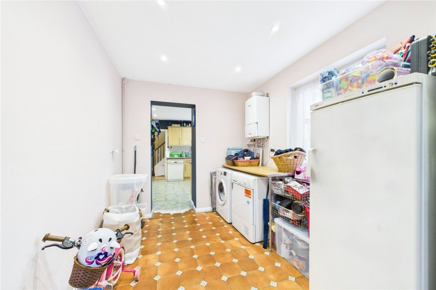 Images for Greenway, Wallington, SM6 EAID:434814747 BID:aff39acb-7ffa-433a-9c3e-047d5e64e2ac