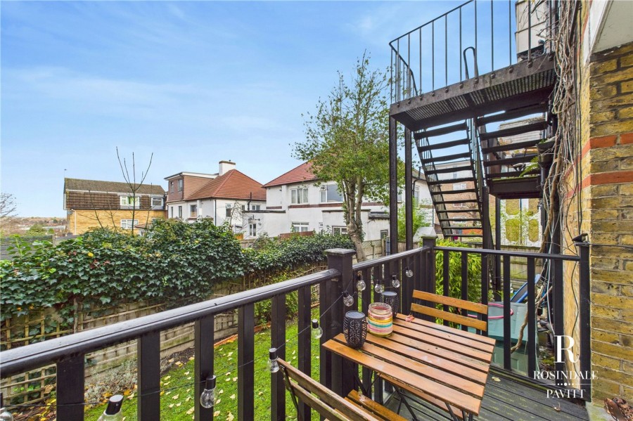 Images for Carshalton Road, Blythewood Court, SM1 EAID:434814747 BID:aff39acb-7ffa-433a-9c3e-047d5e64e2ac