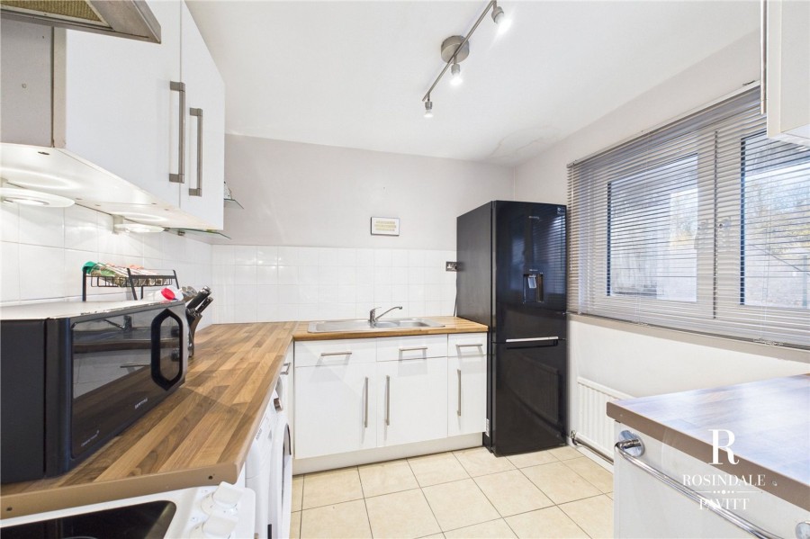 Images for Regal Crescent, Wallington, SM6 EAID:434814747 BID:aff39acb-7ffa-433a-9c3e-047d5e64e2ac