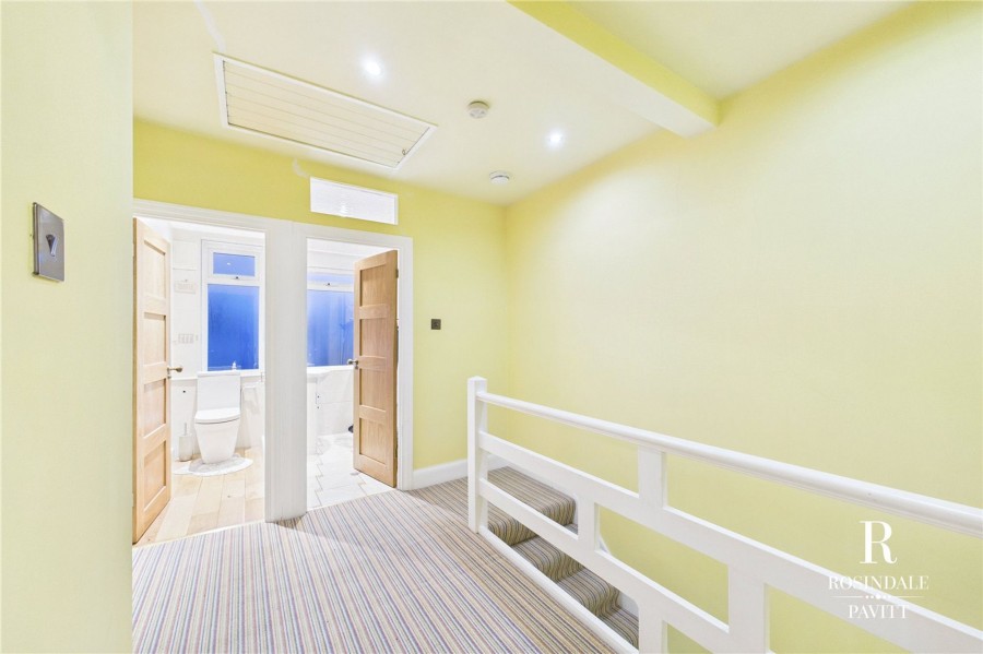 Images for Godalming Avenue, Wallington, SM6 EAID:434814747 BID:aff39acb-7ffa-433a-9c3e-047d5e64e2ac