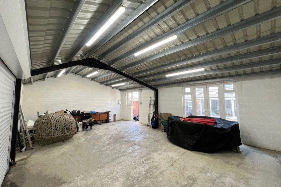 Images for Godalming Avenue, Wallington, SM6 EAID:434814747 BID:aff39acb-7ffa-433a-9c3e-047d5e64e2ac