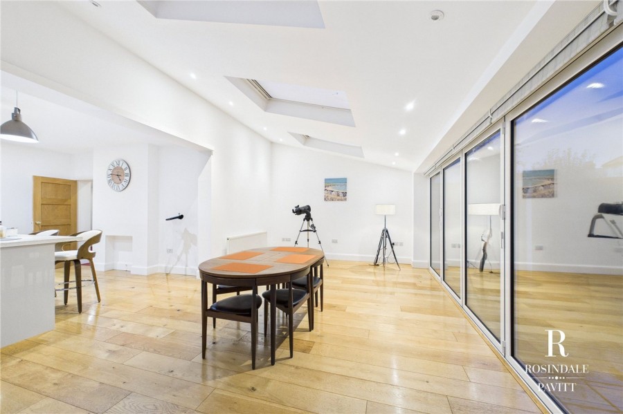 Images for Godalming Avenue, Wallington, SM6 EAID:434814747 BID:aff39acb-7ffa-433a-9c3e-047d5e64e2ac