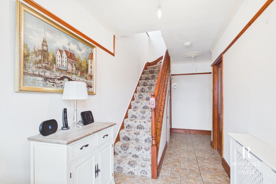 Images for Headley Avenue, Wallington, SM6 EAID:434814747 BID:aff39acb-7ffa-433a-9c3e-047d5e64e2ac