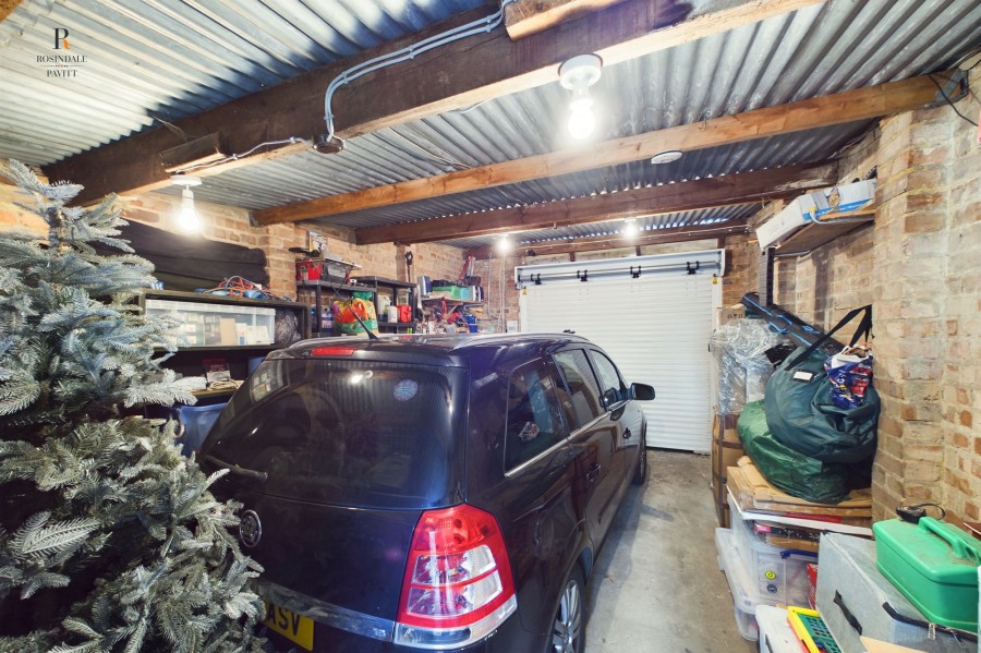 Images for Headley Avenue, Wallington, SM6 EAID:434814747 BID:aff39acb-7ffa-433a-9c3e-047d5e64e2ac