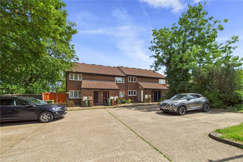 Images for Sunkist Way, Wallington, SM6 EAID:434814747 BID:aff39acb-7ffa-433a-9c3e-047d5e64e2ac