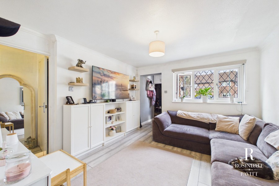 Images for Sunkist Way, Wallington, SM6 EAID:434814747 BID:aff39acb-7ffa-433a-9c3e-047d5e64e2ac