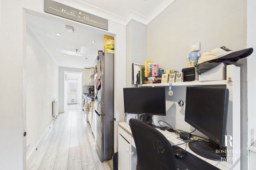 Images for Sunkist Way, Wallington, SM6 EAID:434814747 BID:aff39acb-7ffa-433a-9c3e-047d5e64e2ac