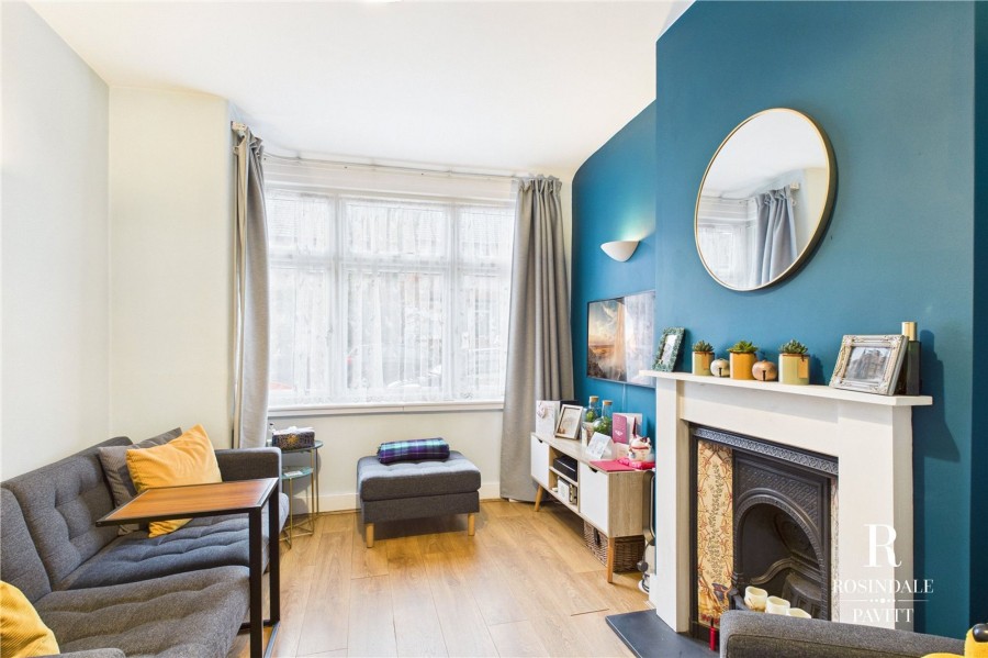 Images for North Avenue, Carshalton, SM5 EAID:434814747 BID:aff39acb-7ffa-433a-9c3e-047d5e64e2ac