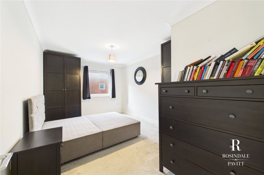 Images for Melbourne Road, Farmstead Court, SM6 EAID:434814747 BID:aff39acb-7ffa-433a-9c3e-047d5e64e2ac