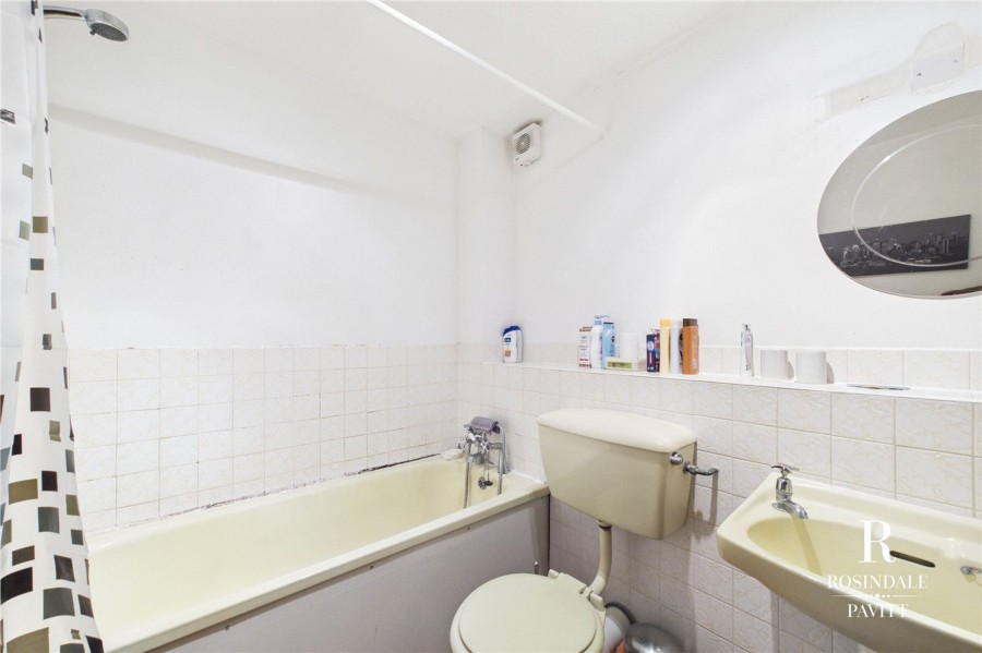 Images for Brambledown Road, Wallington, SM6 EAID:434814747 BID:aff39acb-7ffa-433a-9c3e-047d5e64e2ac