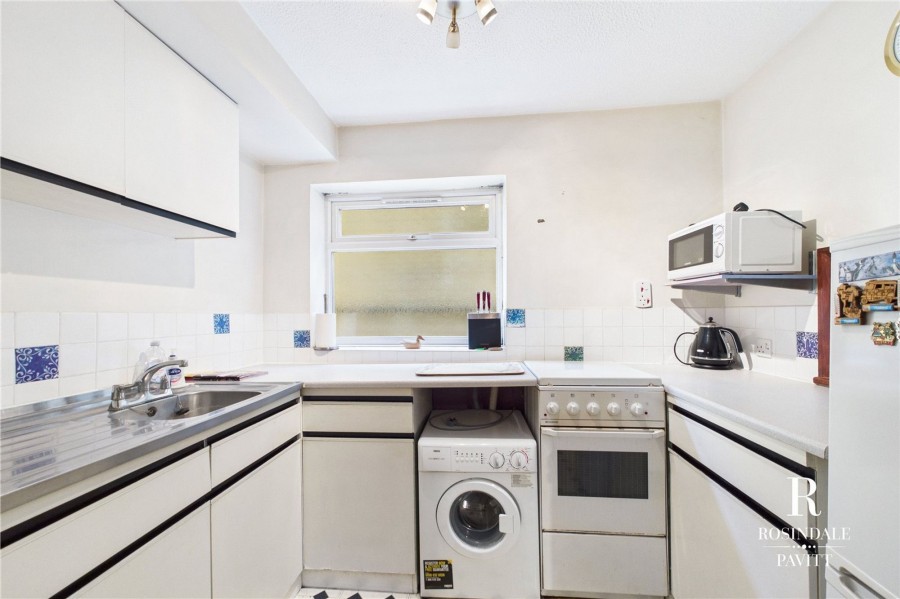 Images for Brambledown Road, Wallington, SM6 EAID:434814747 BID:aff39acb-7ffa-433a-9c3e-047d5e64e2ac