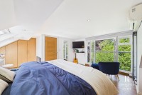 Images for Lordsbury Field, Wallington, SM6