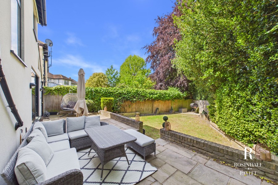 Images for Lordsbury Field, Wallington, SM6 EAID:434814747 BID:aff39acb-7ffa-433a-9c3e-047d5e64e2ac