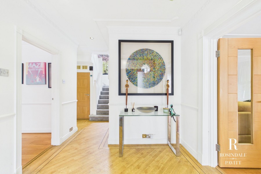 Images for Lordsbury Field, Wallington, SM6 EAID:434814747 BID:aff39acb-7ffa-433a-9c3e-047d5e64e2ac