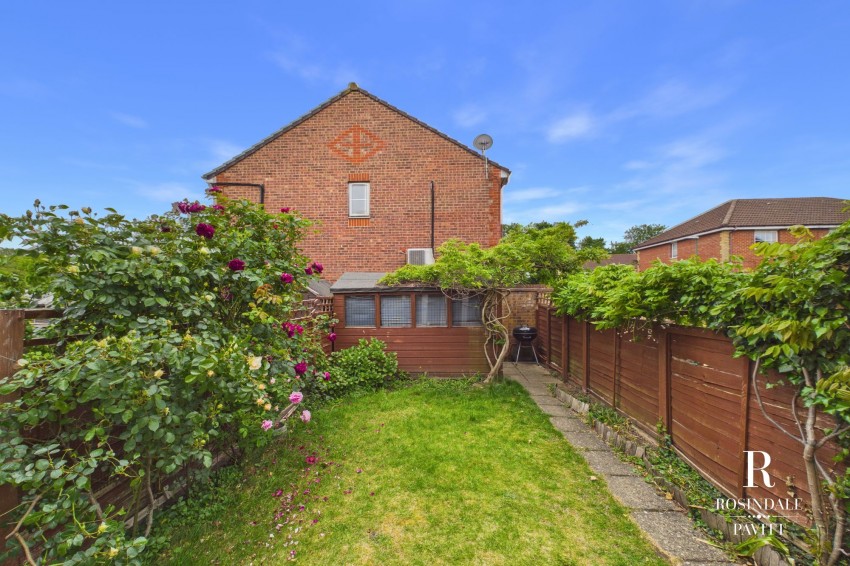 Images for Eindhoven Close, Carshalton, SM5 EAID:434814747 BID:aff39acb-7ffa-433a-9c3e-047d5e64e2ac