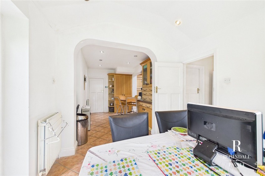 Images for The Park, Carshalton, SM5 EAID:434814747 BID:aff39acb-7ffa-433a-9c3e-047d5e64e2ac