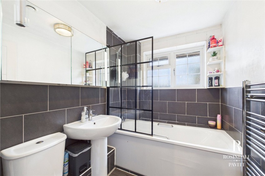 Images for Woodcote Road, Wallington, SM6 EAID:434814747 BID:aff39acb-7ffa-433a-9c3e-047d5e64e2ac