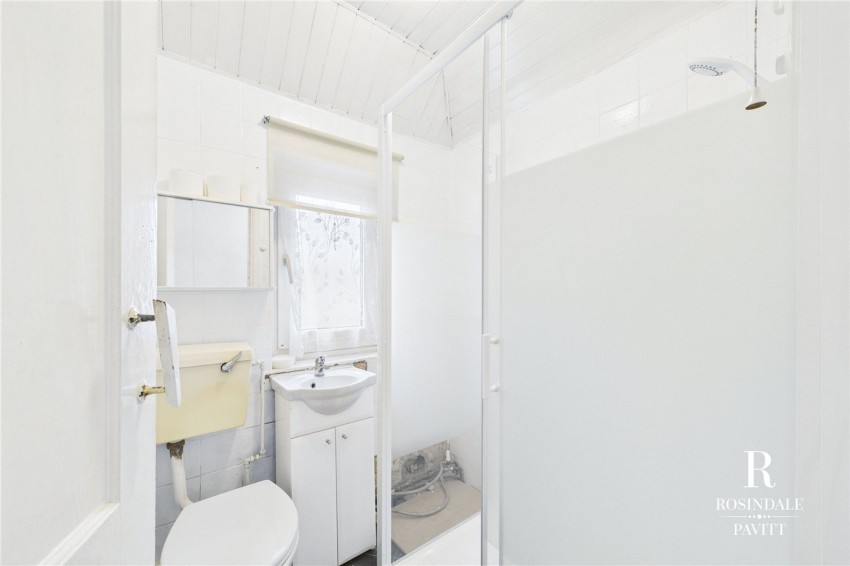 Images for Orchard Avenue, Mitcham, CR4 EAID:434814747 BID:aff39acb-7ffa-433a-9c3e-047d5e64e2ac