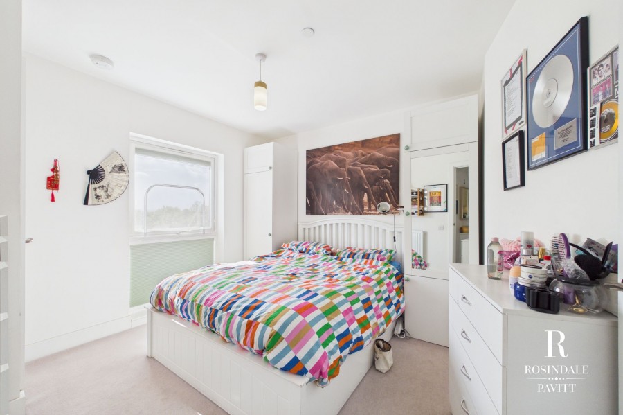 Images for Peony Drive, Mitcham Junction, CR4 EAID:434814747 BID:aff39acb-7ffa-433a-9c3e-047d5e64e2ac
