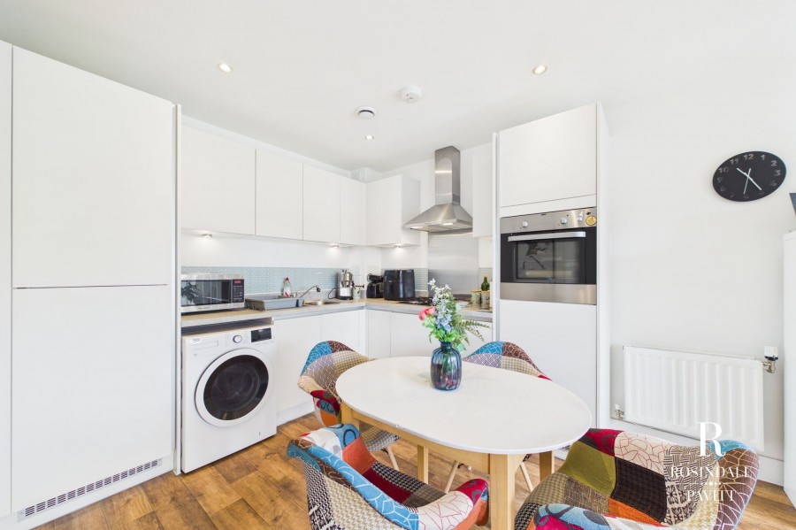 Images for Peony Drive, Mitcham Junction, CR4 EAID:434814747 BID:aff39acb-7ffa-433a-9c3e-047d5e64e2ac