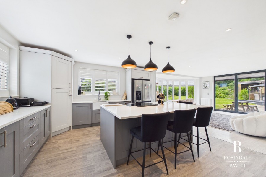 Images for Coulsdon Lane, Chipstead, CR5 EAID:434814747 BID:aff39acb-7ffa-433a-9c3e-047d5e64e2ac