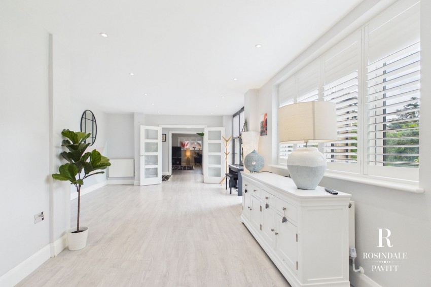 Images for Coulsdon Lane, Chipstead, CR5 EAID:434814747 BID:aff39acb-7ffa-433a-9c3e-047d5e64e2ac