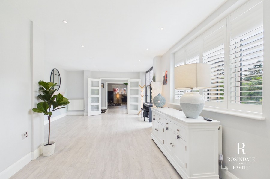 Images for Coulsdon Lane, Chipstead, CR5 EAID:434814747 BID:aff39acb-7ffa-433a-9c3e-047d5e64e2ac