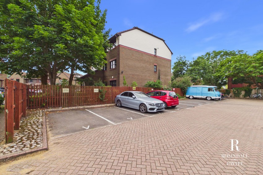 Images for Foxglove Way, Wallington, SM6 EAID:434814747 BID:aff39acb-7ffa-433a-9c3e-047d5e64e2ac