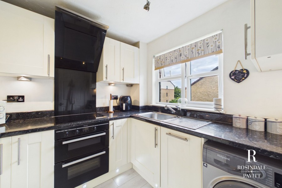 Images for Foxglove Way, Wallington, SM6 EAID:434814747 BID:aff39acb-7ffa-433a-9c3e-047d5e64e2ac