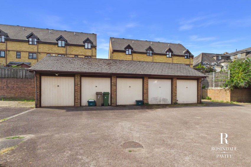 Images for Whelan Way, Wallington, SM6 EAID:434814747 BID:aff39acb-7ffa-433a-9c3e-047d5e64e2ac