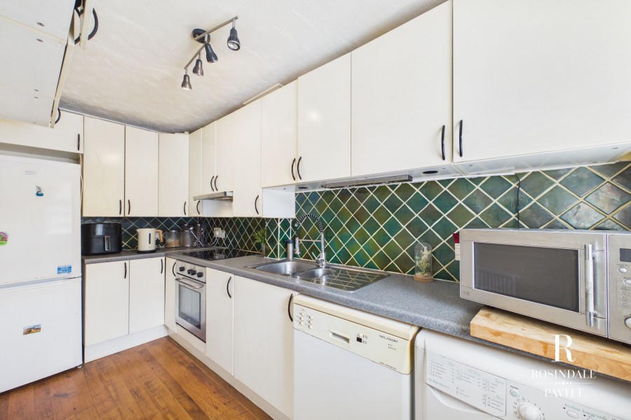 Images for Whelan Way, Wallington, SM6 EAID:434814747 BID:aff39acb-7ffa-433a-9c3e-047d5e64e2ac