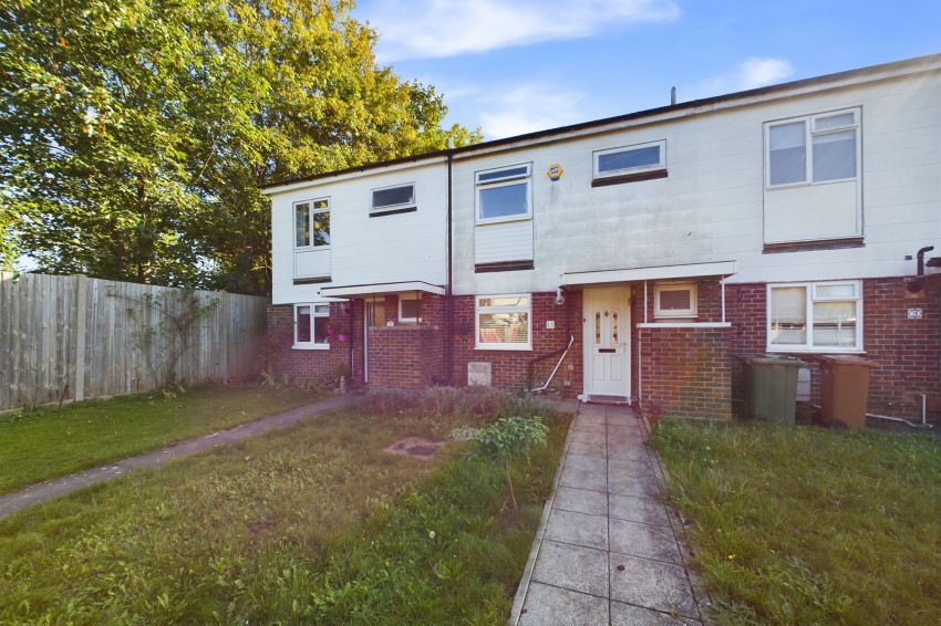 Images for Hanover Close, Cheam, SM3 EAID:434814747 BID:aff39acb-7ffa-433a-9c3e-047d5e64e2ac