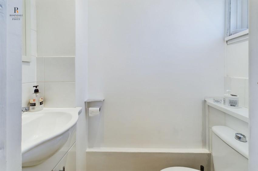 Images for Hanover Close, Cheam, SM3 EAID:434814747 BID:aff39acb-7ffa-433a-9c3e-047d5e64e2ac