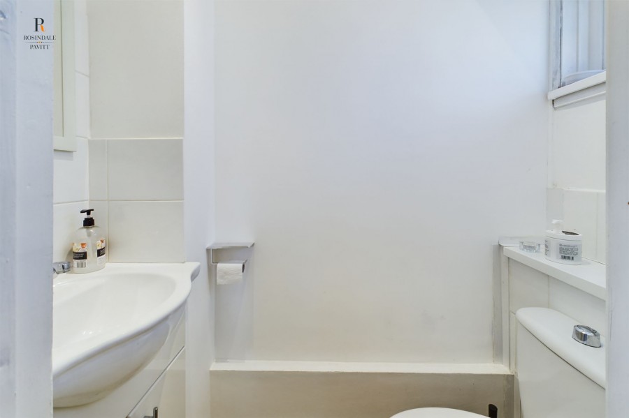 Images for Hanover Close, Cheam, SM3 EAID:434814747 BID:aff39acb-7ffa-433a-9c3e-047d5e64e2ac
