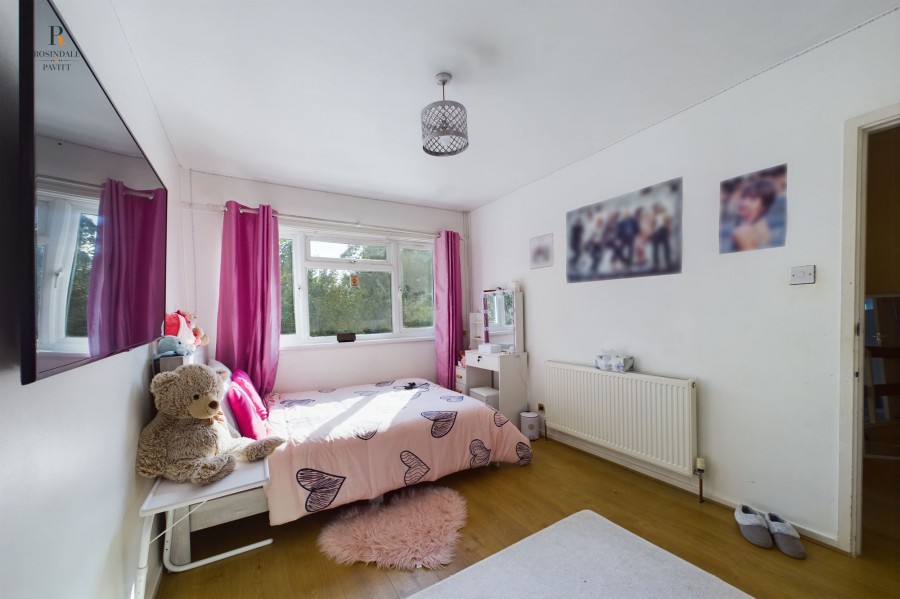 Images for Hanover Close, Cheam, SM3 EAID:434814747 BID:aff39acb-7ffa-433a-9c3e-047d5e64e2ac