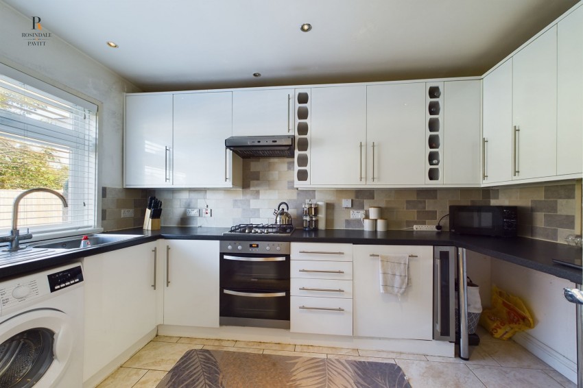 Images for Hanover Close, Cheam, SM3 EAID:434814747 BID:aff39acb-7ffa-433a-9c3e-047d5e64e2ac
