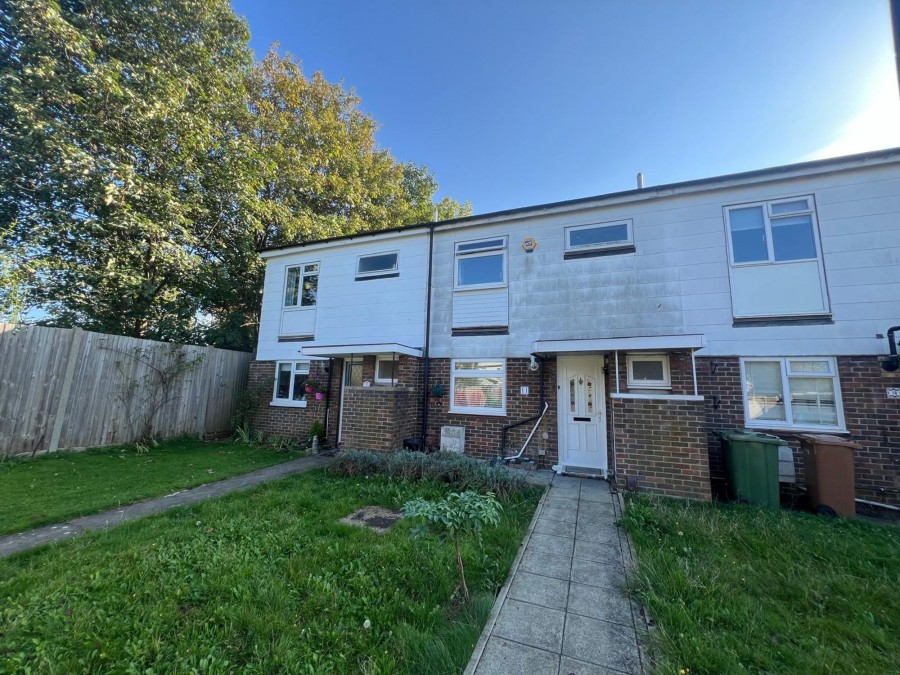 Images for Hanover Close, Cheam, SM3 EAID:434814747 BID:aff39acb-7ffa-433a-9c3e-047d5e64e2ac