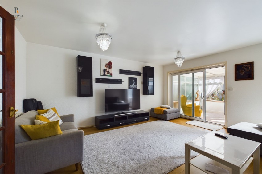 Images for Hanover Close, Cheam, SM3 EAID:434814747 BID:aff39acb-7ffa-433a-9c3e-047d5e64e2ac