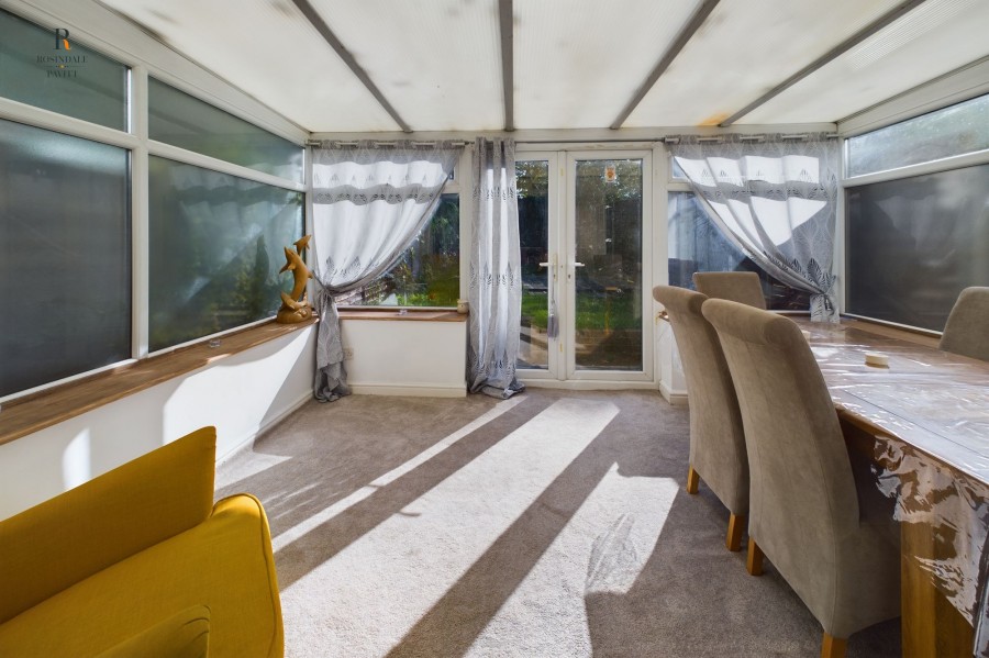 Images for Hanover Close, Cheam, SM3 EAID:434814747 BID:aff39acb-7ffa-433a-9c3e-047d5e64e2ac